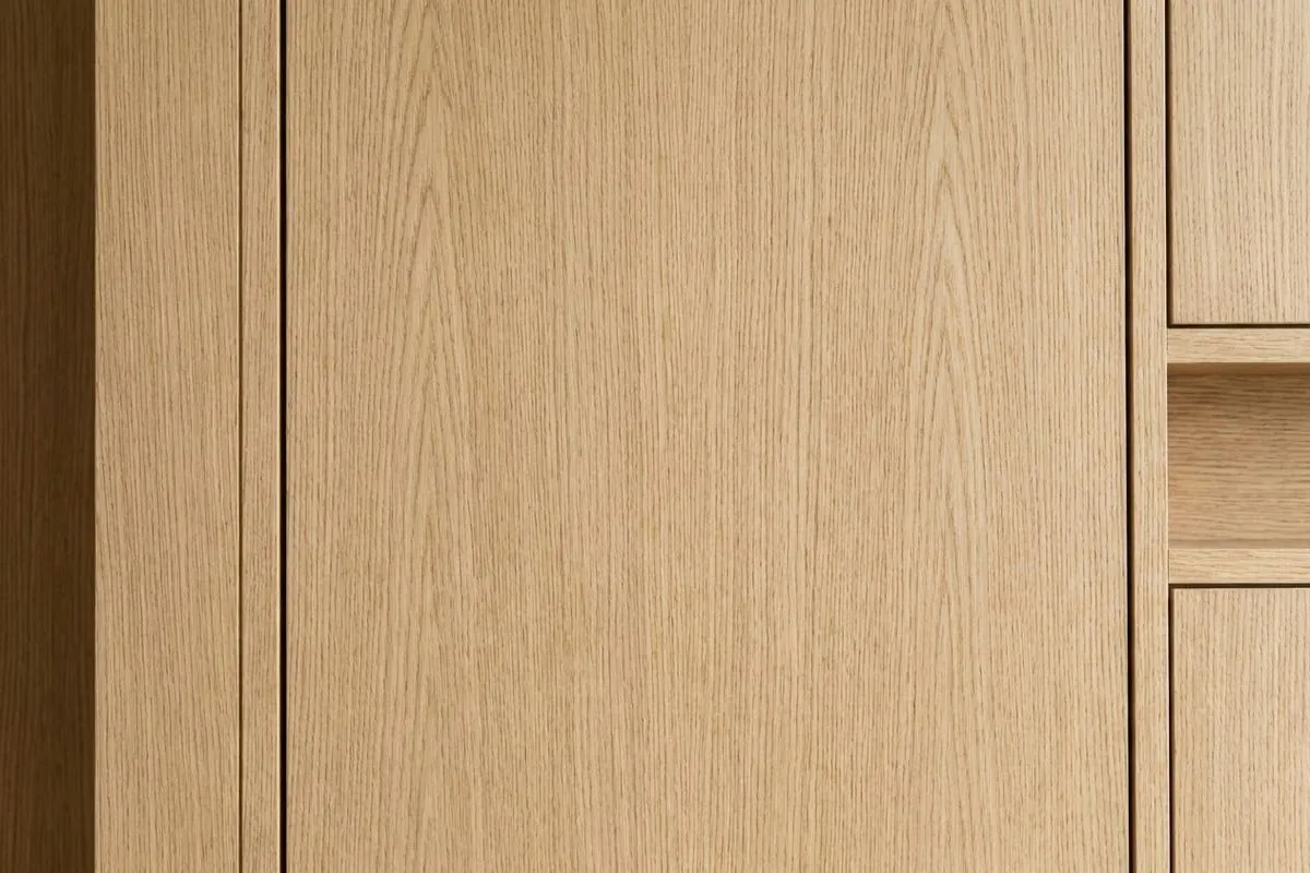 Oak parquet planks in natural finish